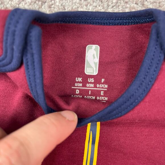 New! Cleveland Cavaliers 0/3 month onesie Cavs - Picture 3 of 5